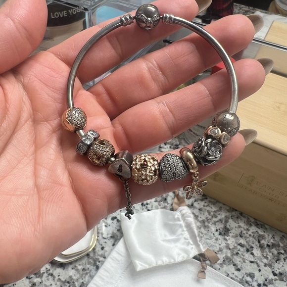 Sterling silver & rose gold pandora bangle. Bracelet needs to be cleaned. - Picture 2 of 2
